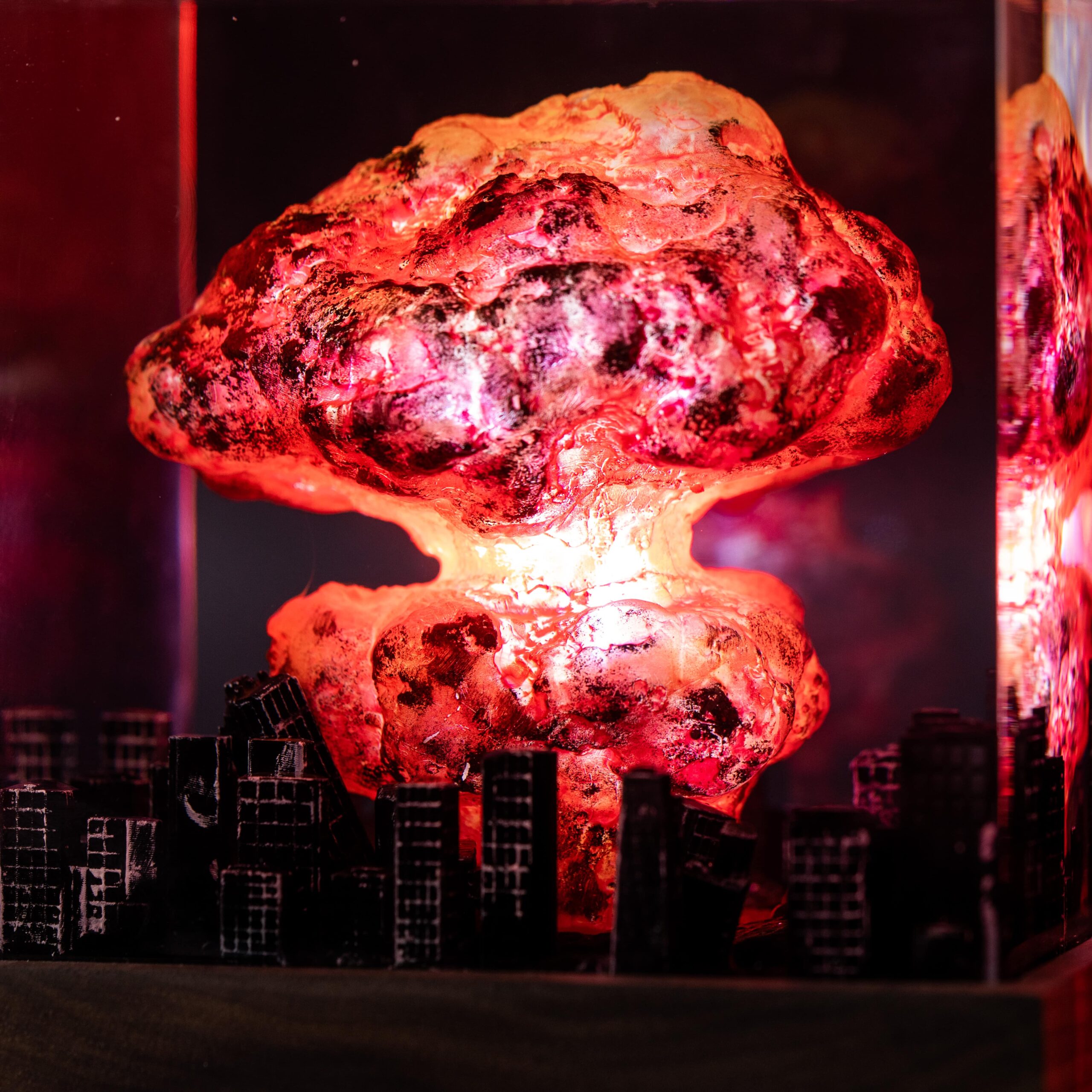 Explosion Atomic Bomb Resin Lamp - Breakwooden BR2812