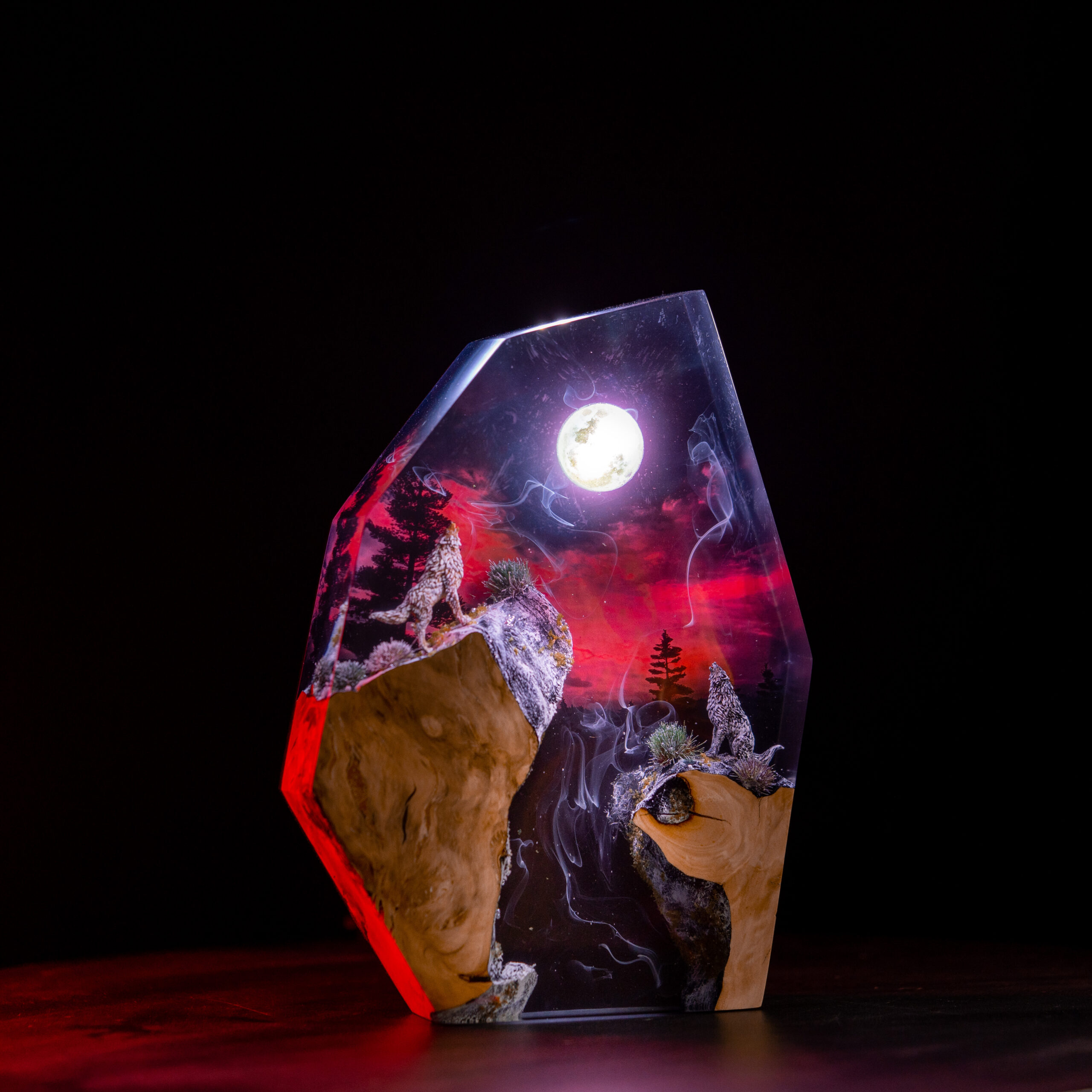 Epoxy Lamp - Custom Night Light Hunter's Moon - Breakwooden BR2812